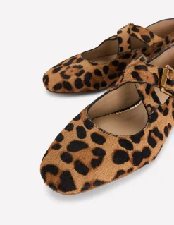 Boden Chaussures Plates-Babies à brides croisées Klassisches Leopardenmuster Ponyhaar