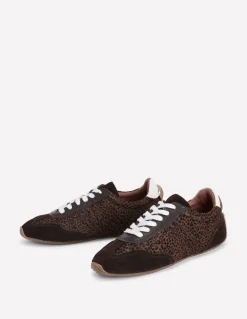 Boden Baskets|Chaussures Plates-Baskets Delphine à semelles fines Cœurs folk rouge rockabilly