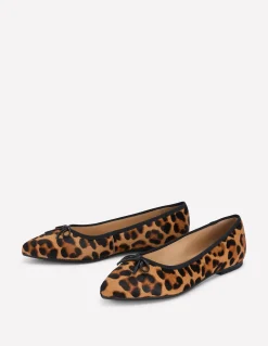 Boden Tenues De Travail|Chaussures Plates-Chaussures plates à bout pointu et semelles souples Klassisches Leopardenmuster Ponyhaar