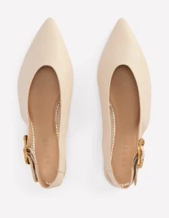 Boden Tenues De Travail|Chaussures Plates-Chaussures plates couvrantes à bout pointu Écru