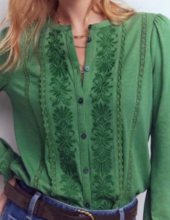 Boden Tops & T-Shirts-Chemise brodée en jersey Vert Saule