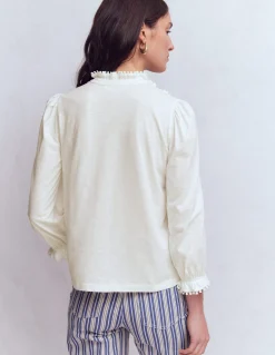 Boden Tops & T-Shirts-Chemise Emily à volants et pompons Ivoire