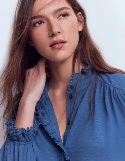 Boden Tops & T-Shirts-Chemise Emily à volants et pompons Bleu denim