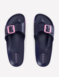 Boden Chaussures Plates|Sandales-Claquettes Lyla à boucle unique Bleu marine/rose