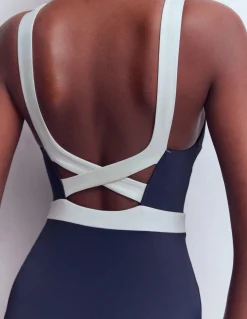 Boden Maillots De Bain-Maillot de bain Campania croisé dans le dos Bleu marine, colourblock ivoire