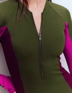 Boden Maillots De Bain-Maillot de bain sport à manches raglan Kaki, colourblock