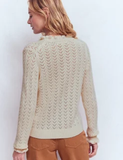 Boden Pulls & Gilets-Pull Eloise à col tunisien et volants Ivoire chaud