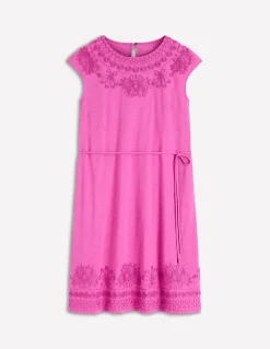 Boden Robes & Combinaisons|Robes Coupe Petite-Robe courte brodée en jersey Passiflore