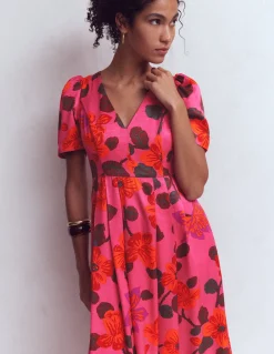 Boden Robes & Combinaisons|Longues-Robe plissée en soie à col V Motif floral rose