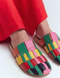 Boden Chaussures Plates-Sabots Loretta à brides ples Multi