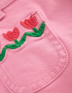Boden Shorts-Short à poches plaquées Denim brodé rose