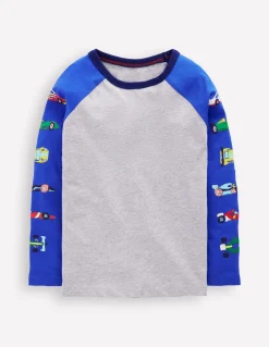 Boden Tops & T-Shirts-T-shirt à manches raglan imprimées Voitures de course