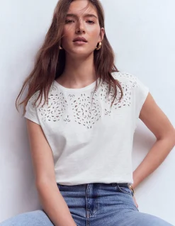 Boden Tops & T-Shirts-T-shirt Willow à broderie anglaise Blanc brillant